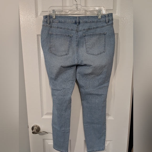 D. Jeans Light Wash High Waist Skinny Denim Jeans in Size 16 - Picture 5 of 10